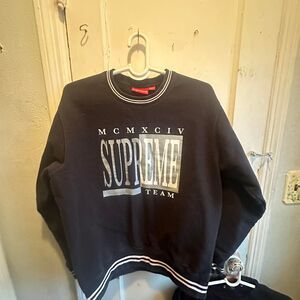 Supreme team crewneck